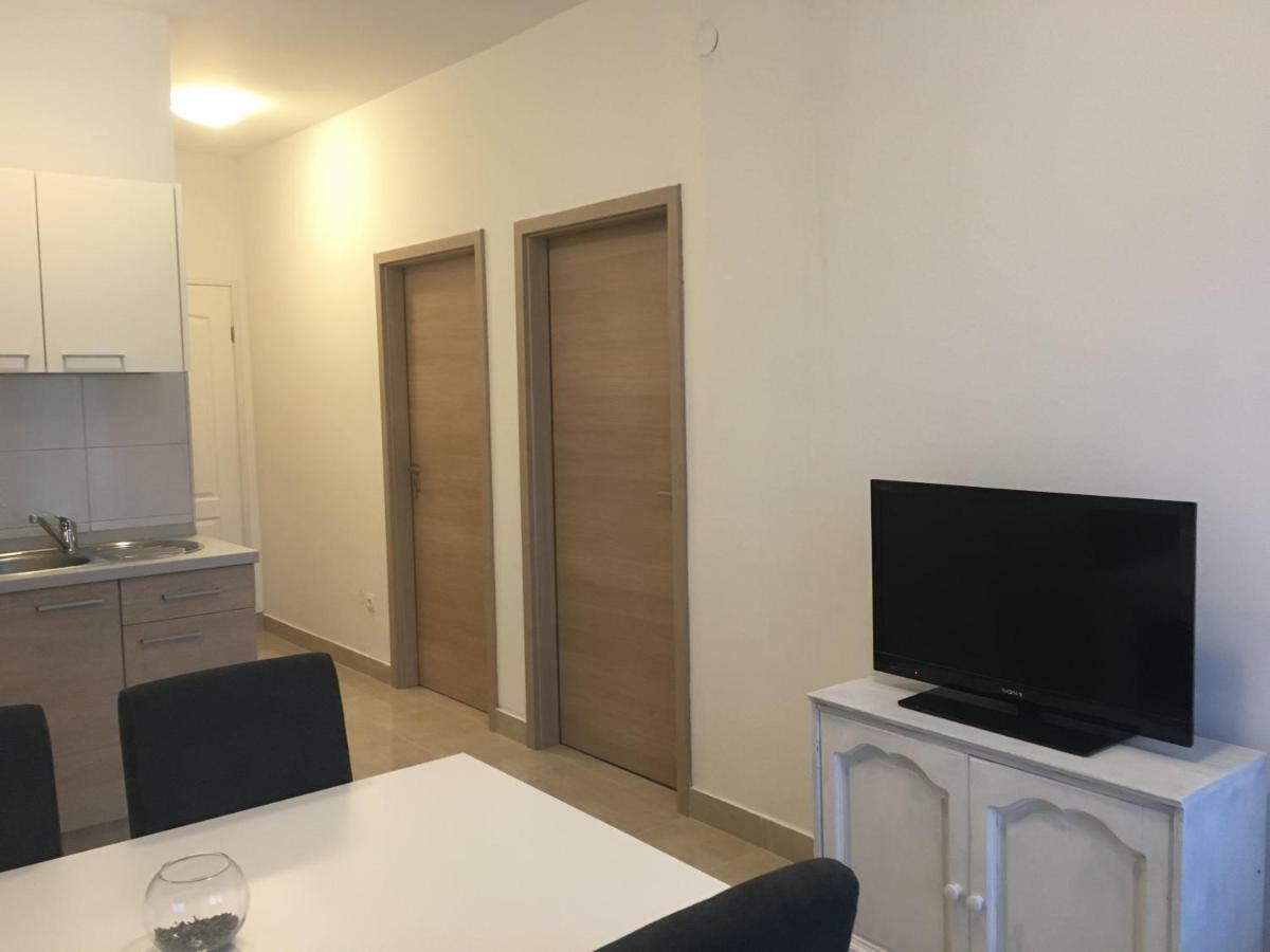 Apartments Granzola Sukošan المظهر الخارجي الصورة